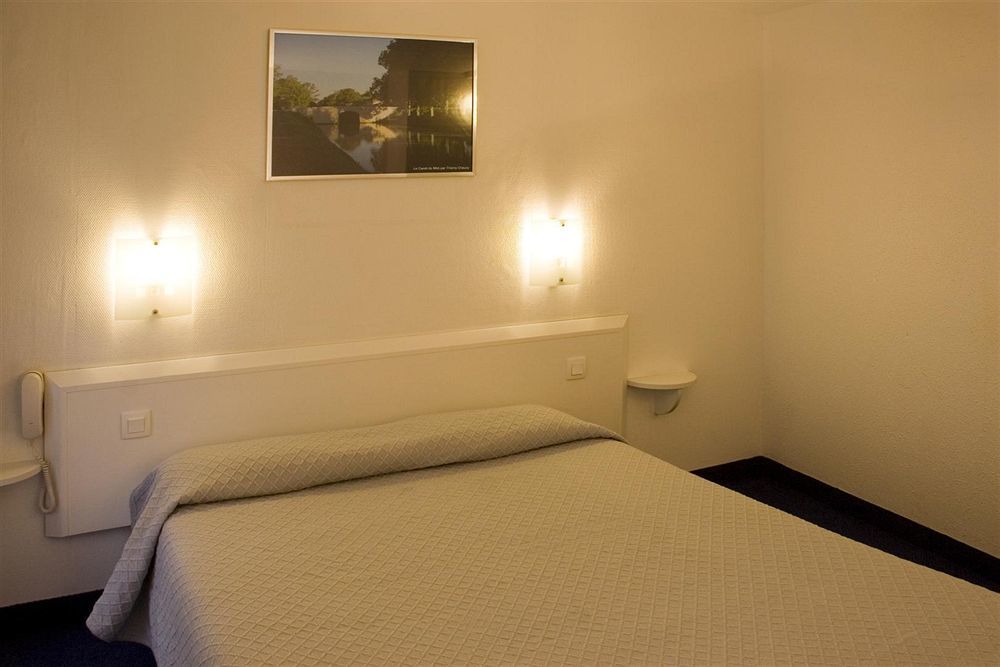 Hotel Ours Blanc - Centre Тулуза Екстер'єр фото